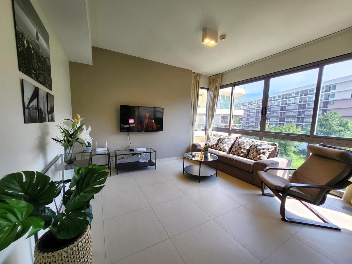 Unixx Oasis : Grandeur 2Br Suite Паттая Екстер'єр фото